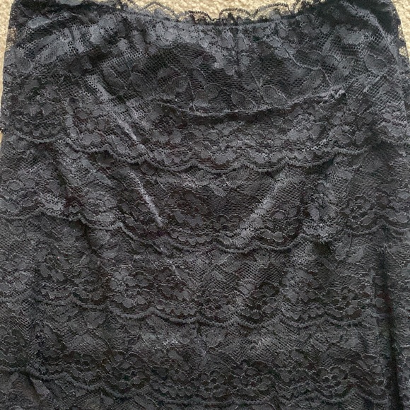 Lace Pencil Skirt - Picture 2 of 4